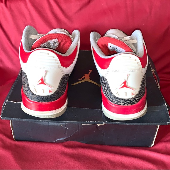 Mens Jordan Retro 3 ‘Fire Red’ (12) - Picture 4 of 6